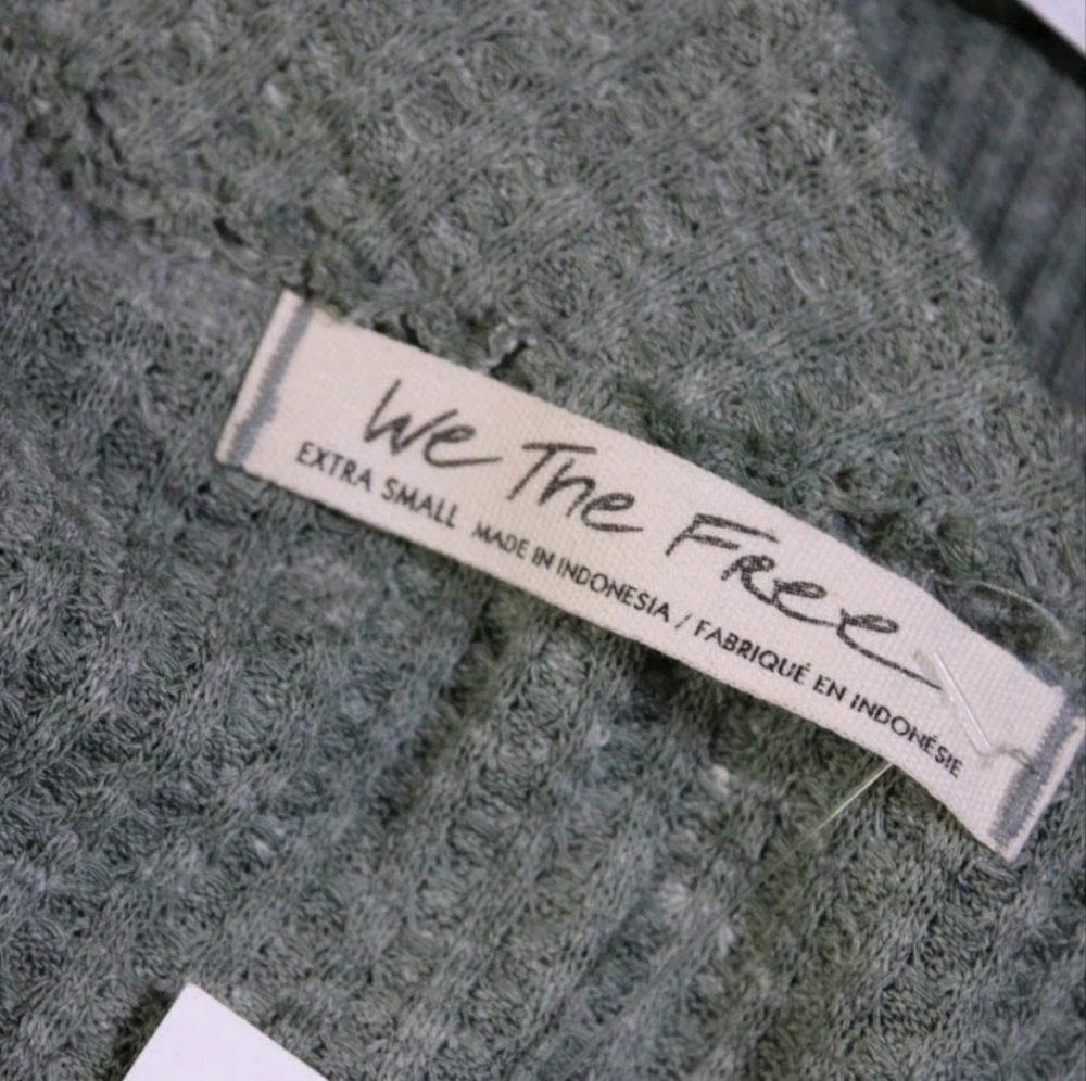 We The Free Olive Green Oversized Sweater SZ XS - Picture 4 of 6